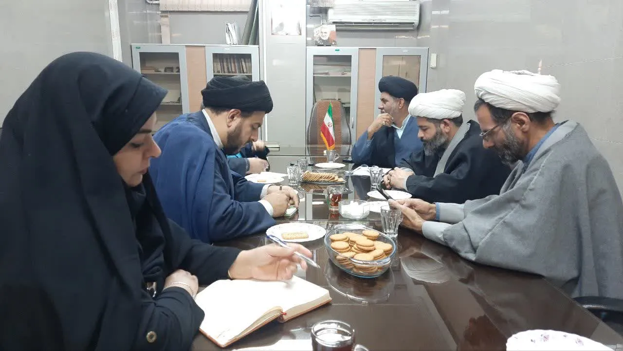 جلسه هیئت اندیشه ورز دبیران دستگاه ها و ادارات استان یزد