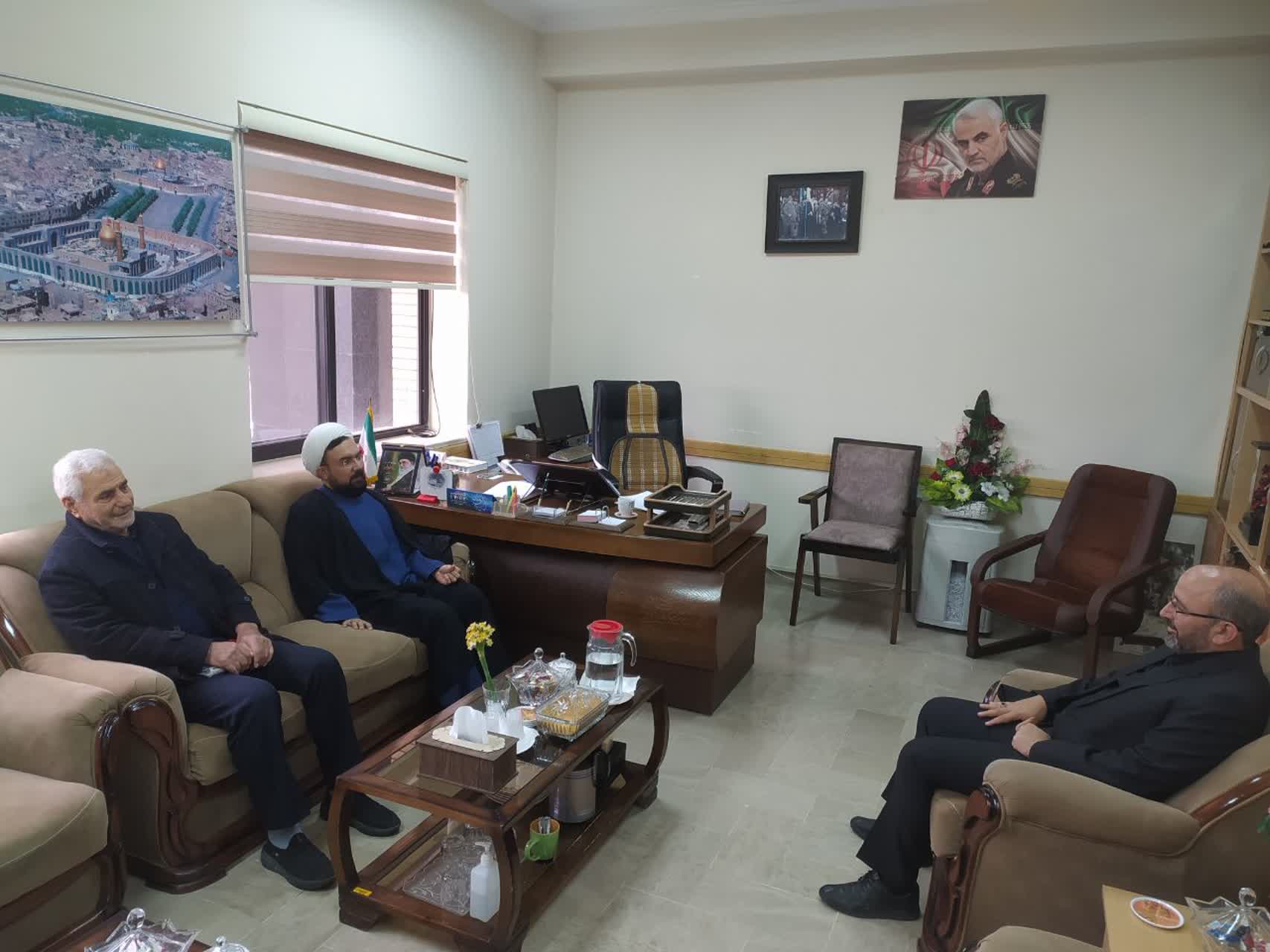 دیدار مدیر ستاد اقامه نماز استان با مدیر کل سیاسی امنیتی و اجتماعی استانداری سمنان
