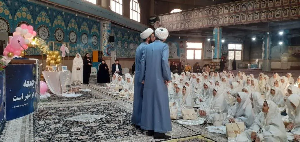 جشن عبادت دانش آموزان آموزشگاه فتح در مصلی نماز جمعه شهر قدس