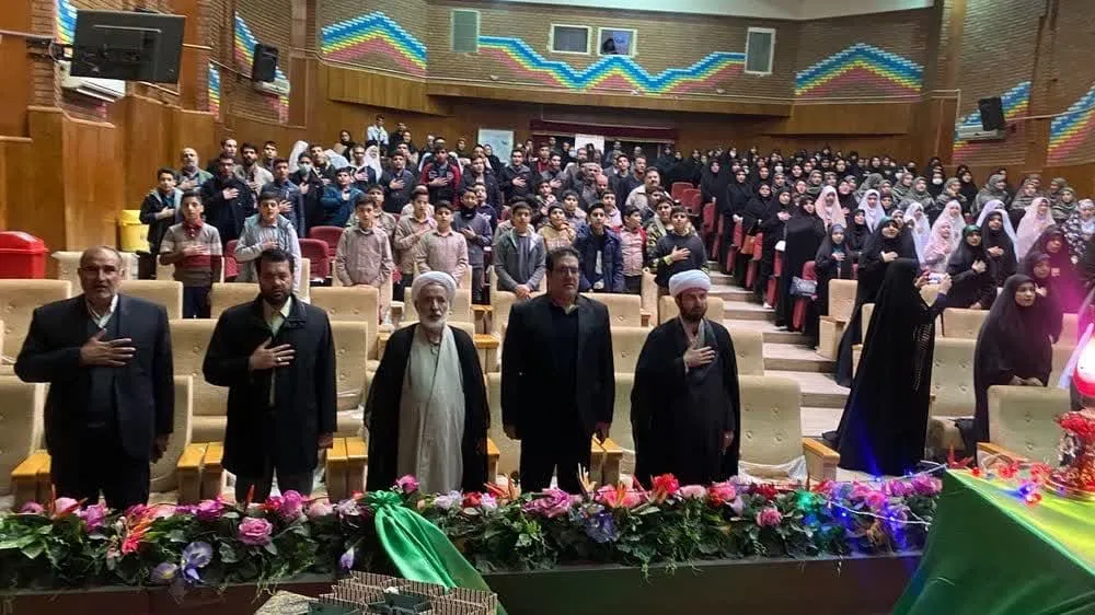 اجلاس دانش آموزی نماز ناحیه 3 کرمانشاه برگزار شد. -2