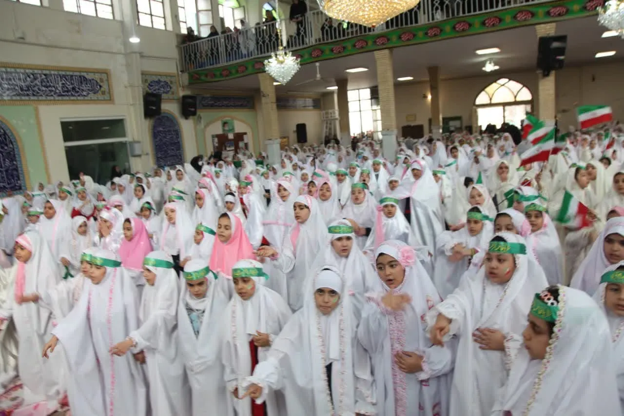 جشن تکلیف 1000 دانش آموز دختر کرمانشاهی برگزار شد-3