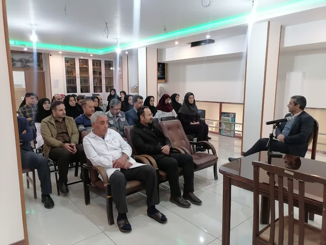 نشست تخصصی نماز ویژه کارکنان انتقال خون چهارمحال و بختیاری برگزار شد