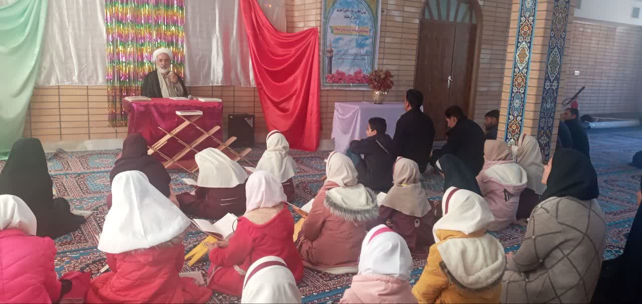 پیش اجلاس دانش آموزی نماز در منطقه گواور برگزار شد