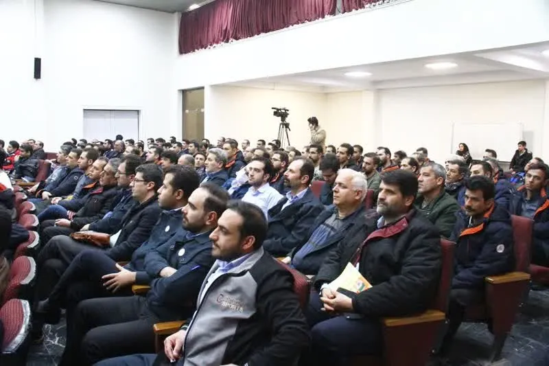 از مدیرعامل نیروگاه مفتح همدان در رابطه با توسعه و ترویج فرهنگ اقامه نماز تقدیر بهعمل آمد