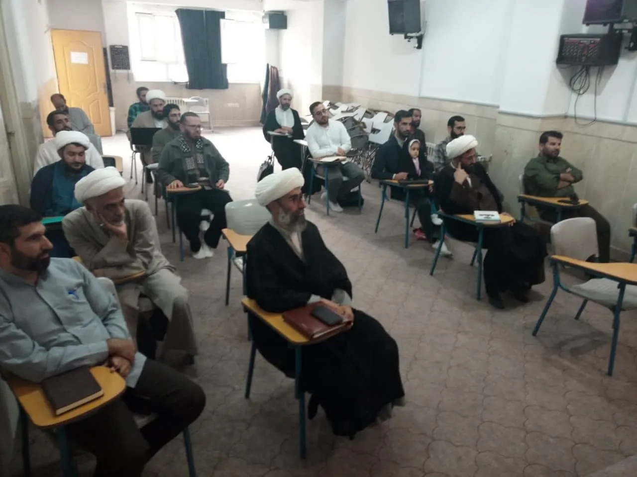 تشریح گزارش عملکرد مرکز تخصصی نماز در سال 1402