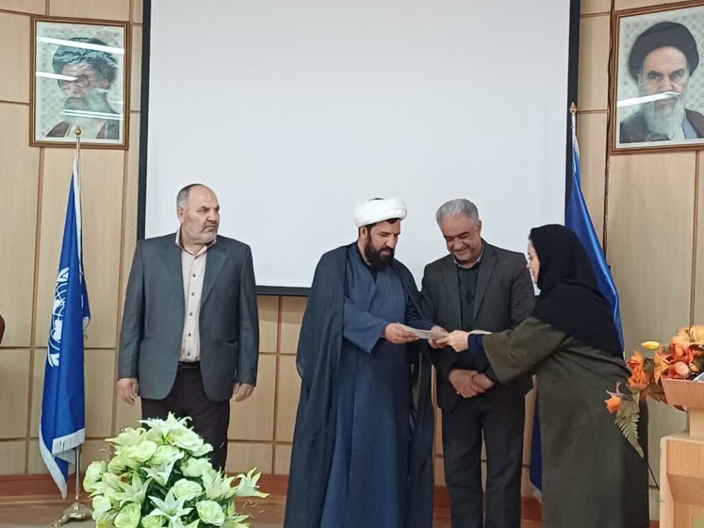 جشن تکلیف فرزندان نومکلف کارکنان اداره کل هواشناسی چهارمحال و بختیاری برگزار شد