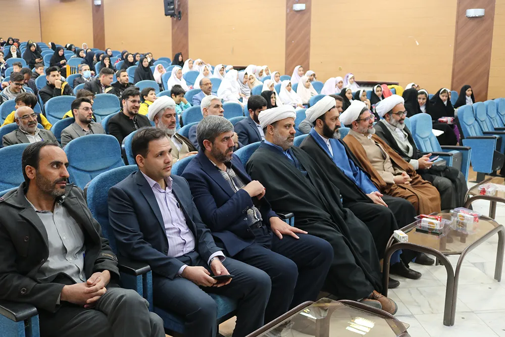 اجلاس نماز شهرستان تیران و کرون اصفهان