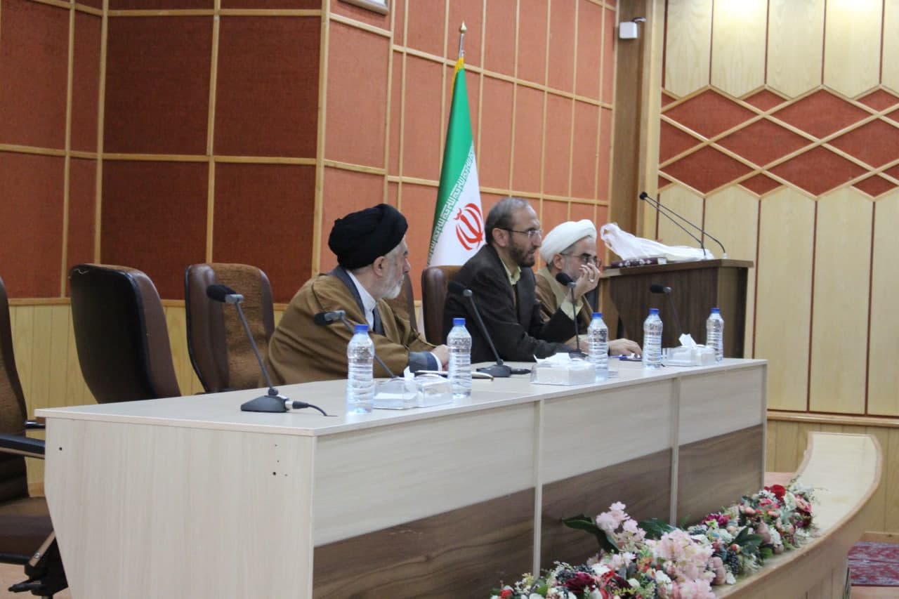 چهارمین گردهمایی فصلی دبیران اقامه نماز دستگاههای اجرایی استان قزوین برگزار شد
