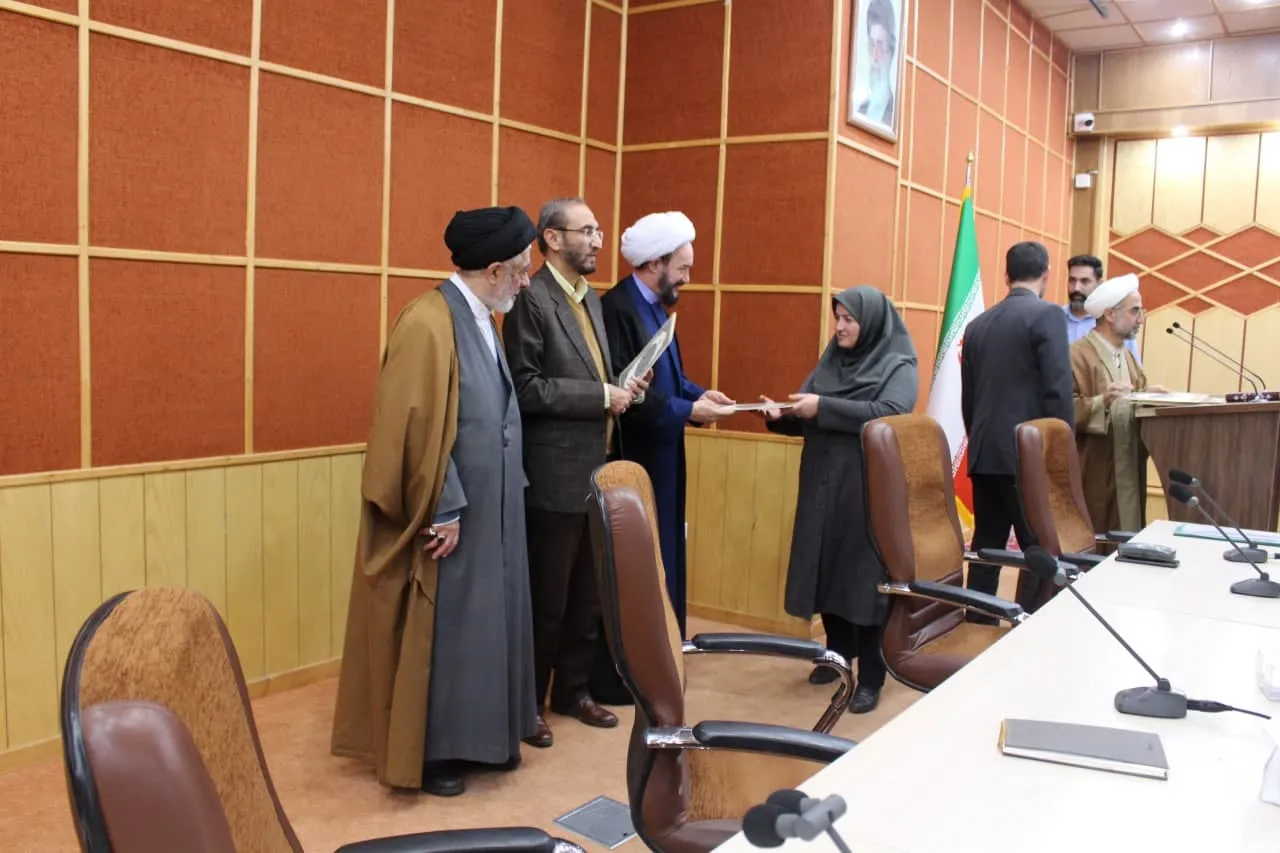چهارمین گردهمایی فصلی دبیران اقامه نماز دستگاههای اجرایی استان قزوین برگزار شد