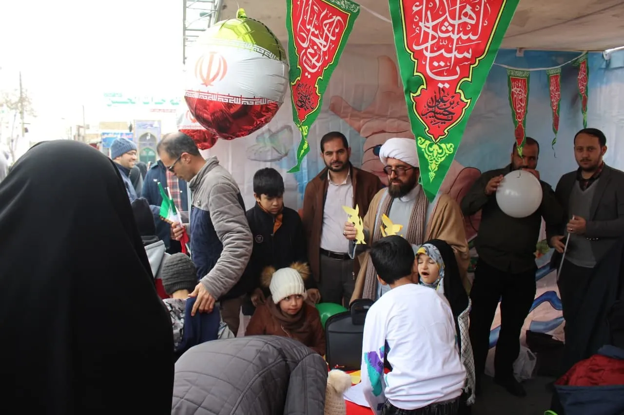 بعد از راهپیمایی باشکوه 22 بهمن ماه، نماز ظهر و عصر در اراک اقامه شد