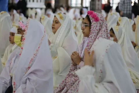 گزارش تصویری از جشن تکلیف هزار دانش آموز دختر در شهرکرد