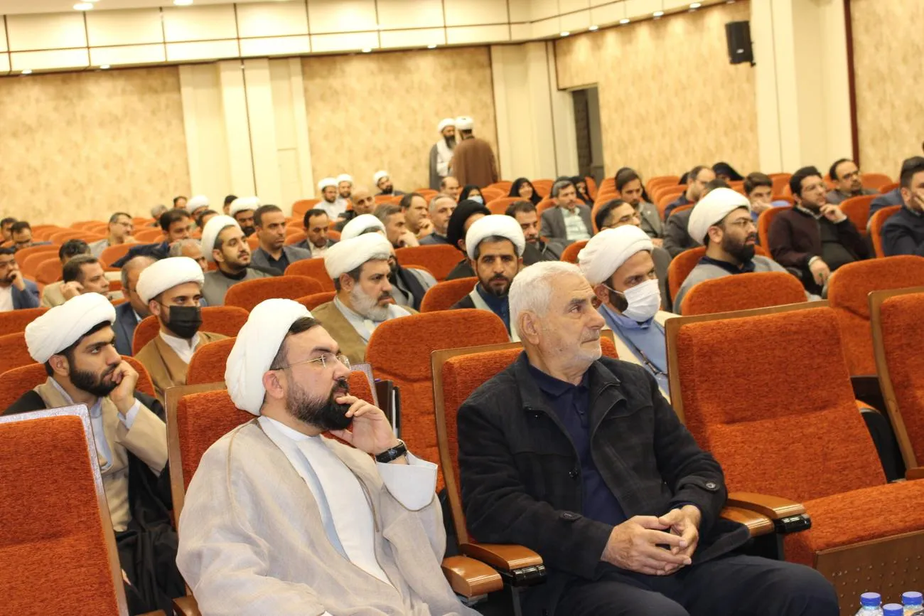 نشست فصلی دبیران ستاد اقامه نماز استان سمنان
