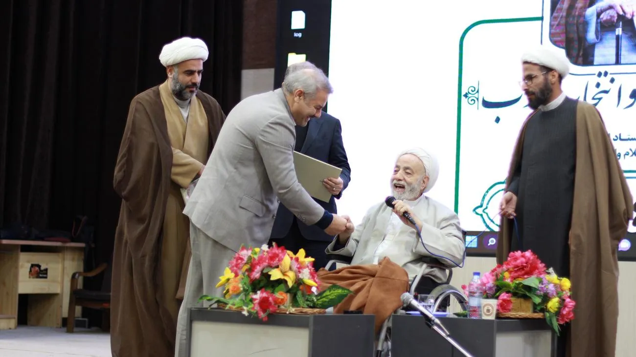 همایش تقدیر از پویش و جشنواره نماز خوب برگزار شد