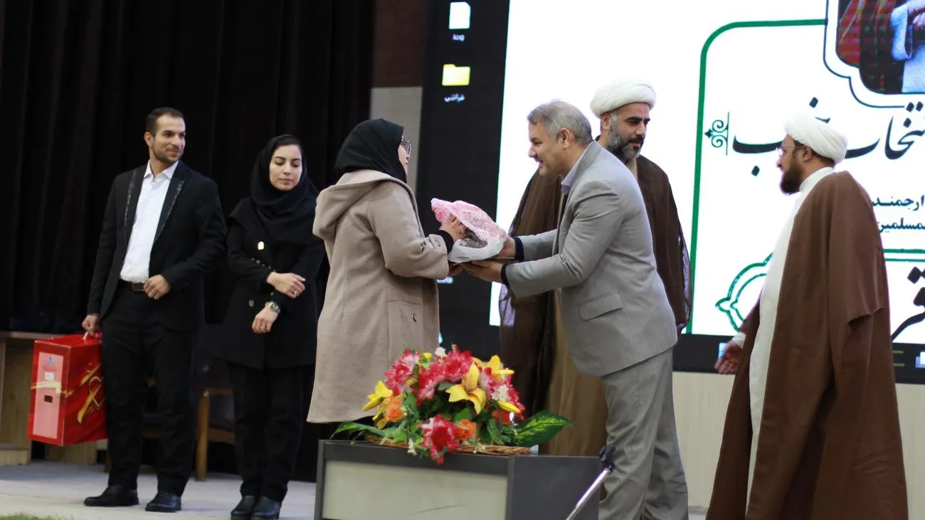 همایش تقدیر از پویش و جشنواره نماز خوب برگزار شد