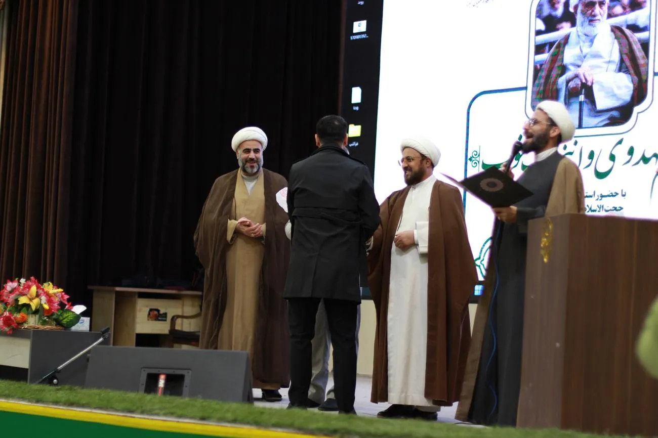 همایش تقدیر از پویش و جشنواره نماز خوب برگزار شد