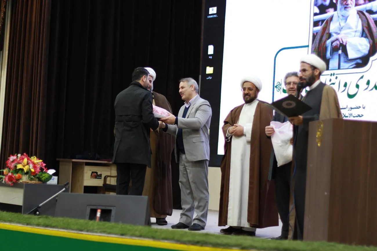همایش تقدیر از پویش و جشنواره نماز خوب برگزار شد