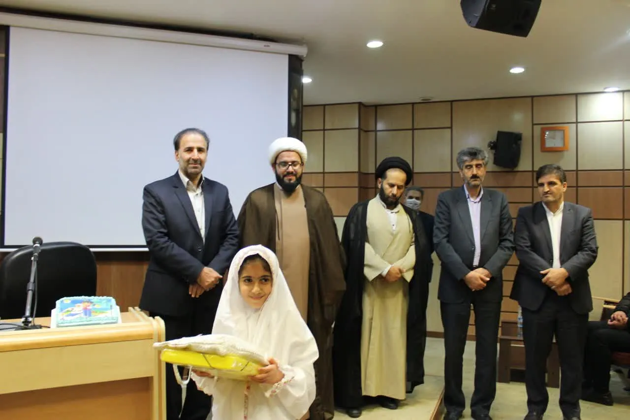 برگزاری عبادت کارکنان فرزندان بانک مسکن استان لرستان
