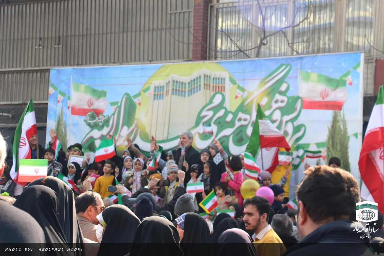 برپایی نماز اول وقت در چهل و پنجمین سالگرد پیروزی شکوهمند انقلاب اسلامی