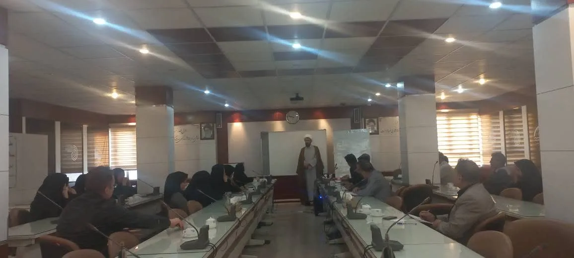 کارگاه آموزشی نماز و مهدویت در اداره کل هواشناسی خراسان رضوی برگزار شد