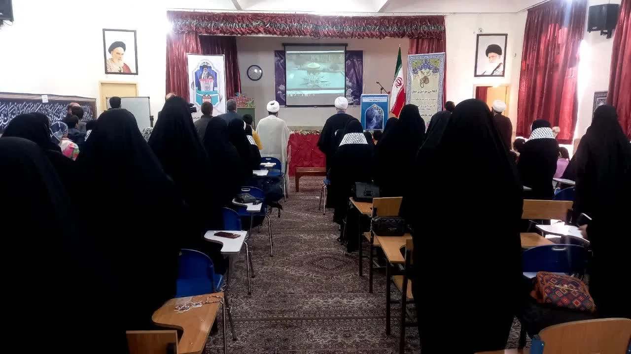 اجلاس سراسری نماز مرکز آموزش 01 نیروی زمینی ارتش جمهوری اسلامی ایران