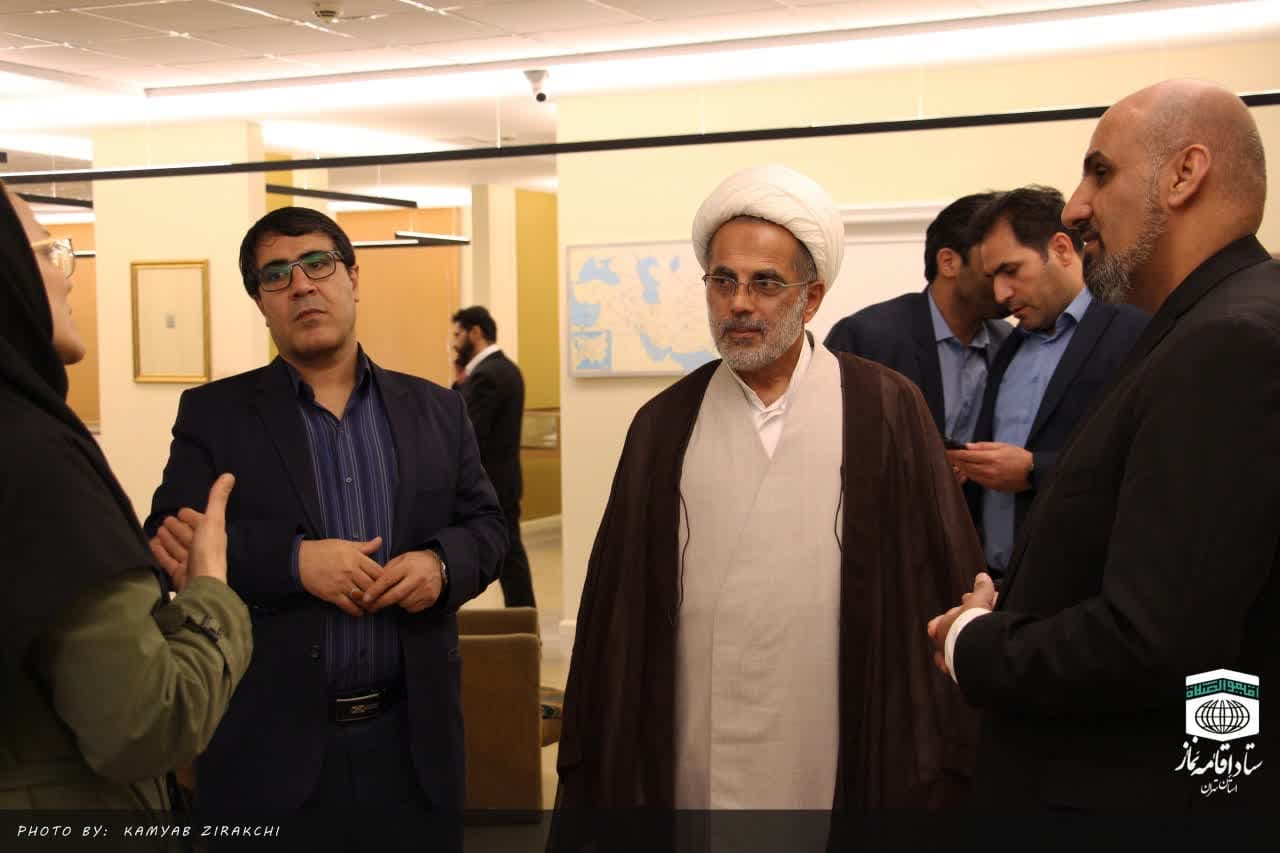 بازدید مدیر ستاد اقامه نماز استان تهران از موزه رضا عباسی