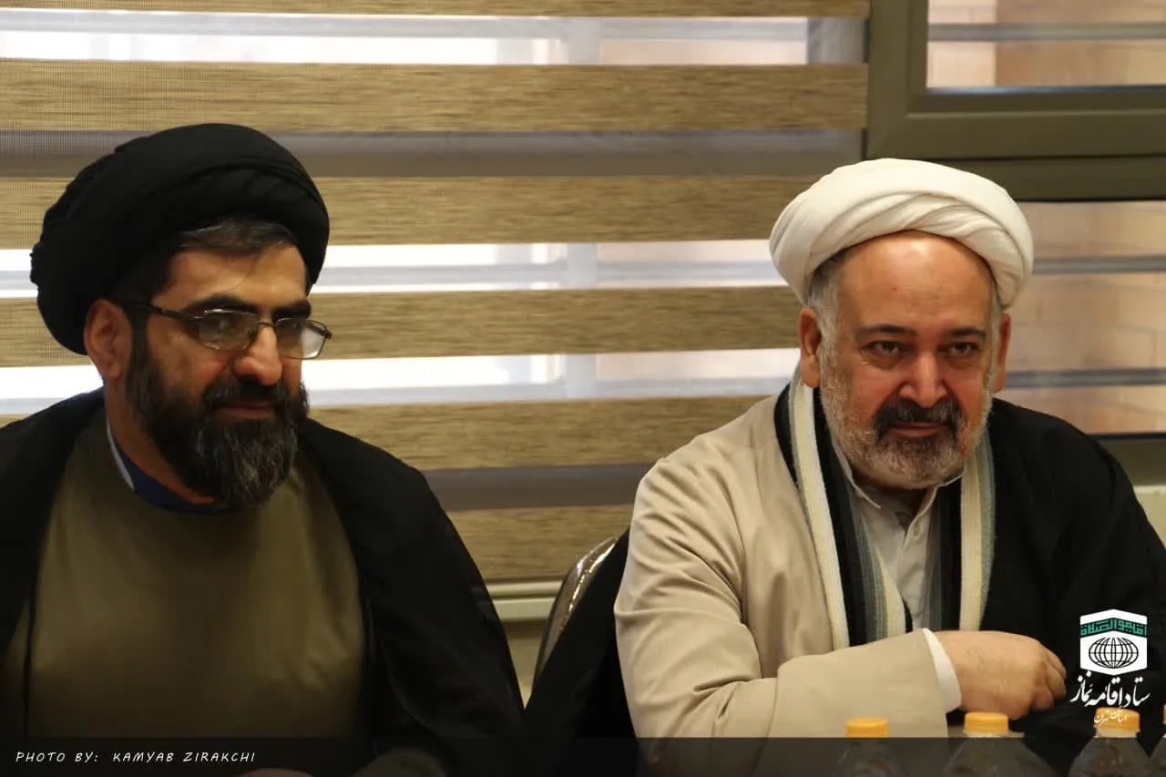 نشست مسئولان شورای اقامه نماز صنعت آب و برق استان تهران با سرپرست اقامه نماز استان