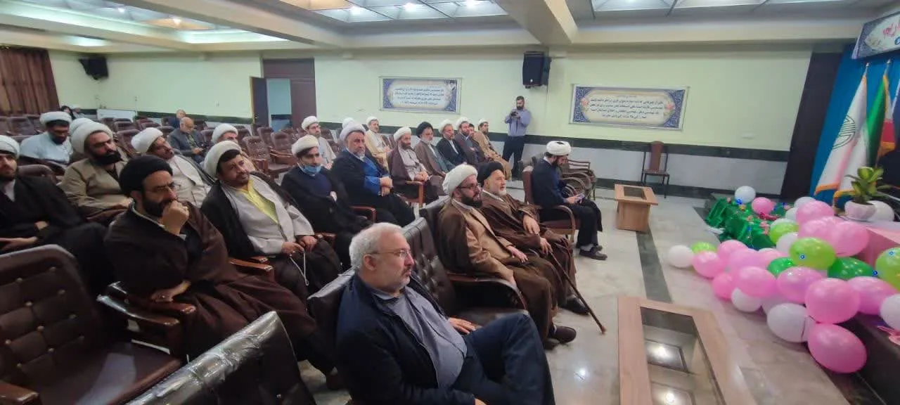 برگزاری کارگاه توانمند سازی ویژه ائمه جماعات دستگاه های اجرایی استان لرستان
