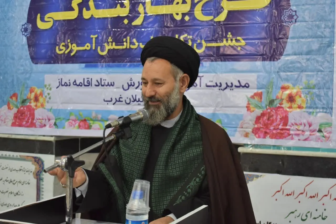 مراسم جشن تکلیف دانش آموزان دختر در گیلانغرب برگزار شد-5