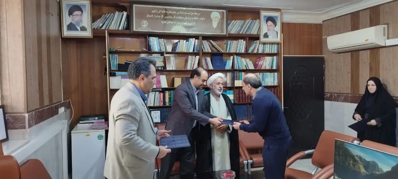 جلسه شورای اقامه نماز اداره تعزیرات کرمانشاه برگزار شد-2