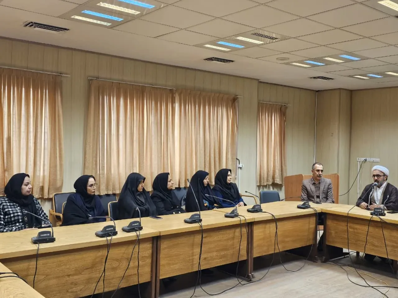 کارگاه آموزشی فلسفه نماز و مهدویت در دانشگاه آزاد اسلامی ساوه برگزار شد