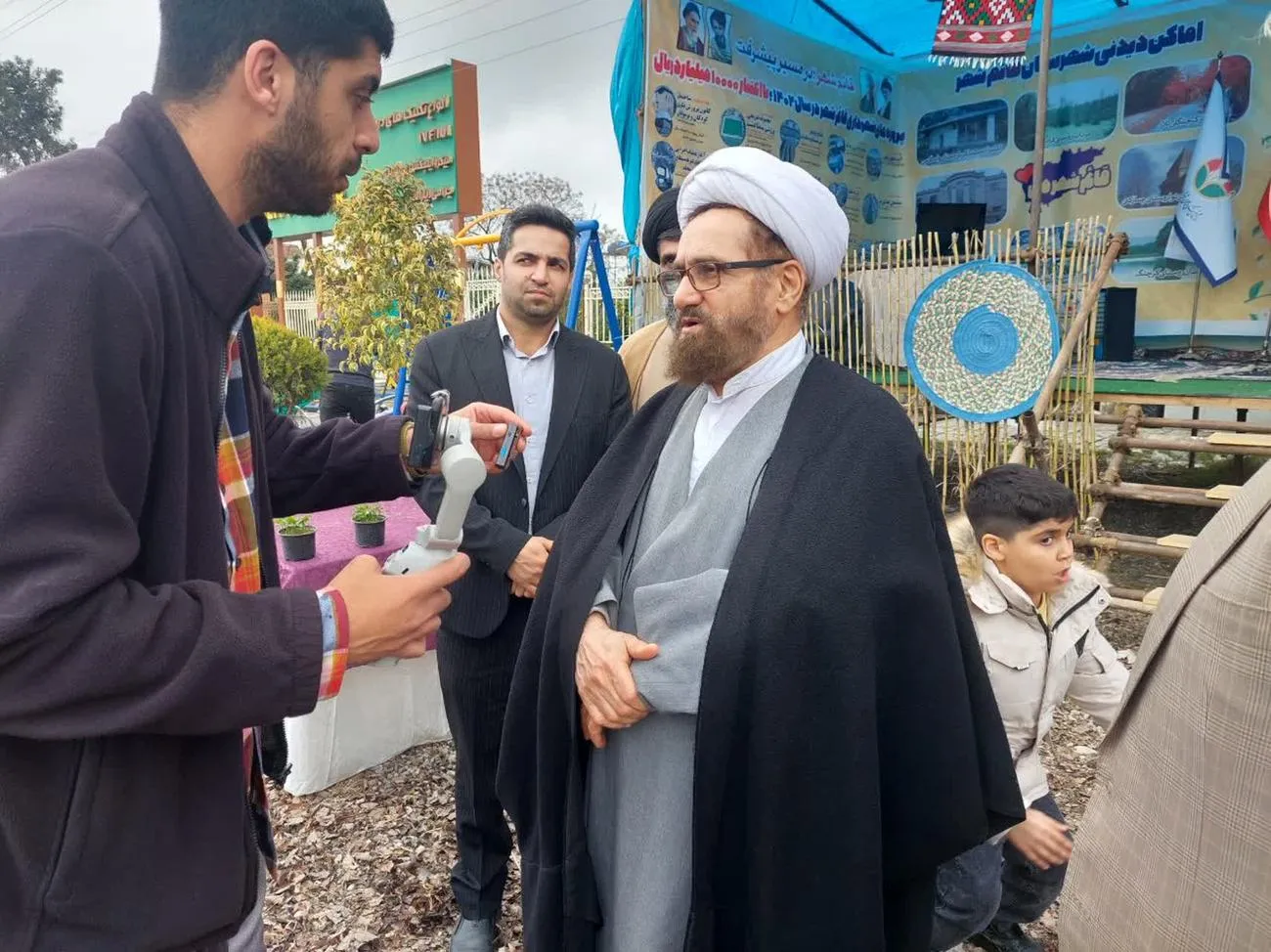 فقدان زیر ساخت مناسب موجب تلاش مضاعف در امر خدمات