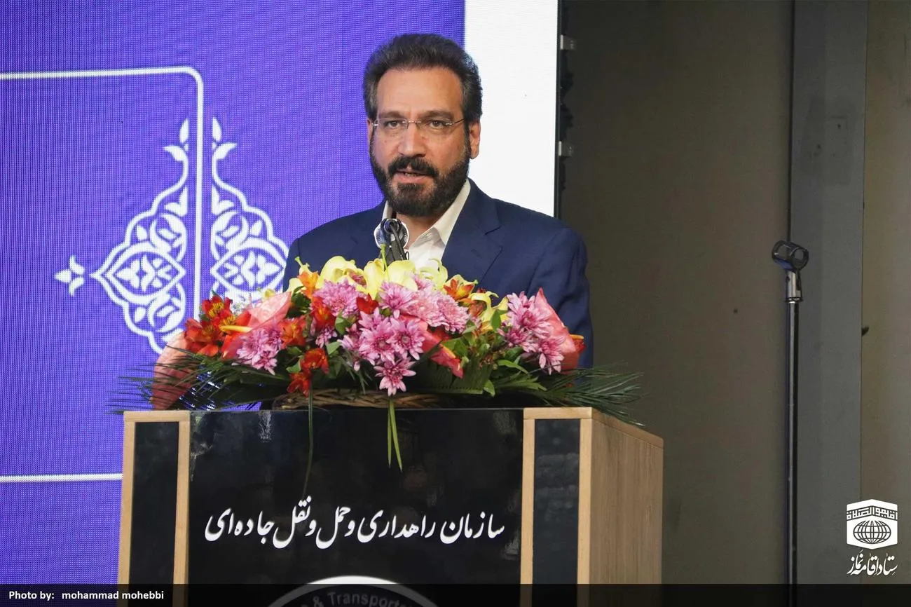 نشست هم اندیشی رانندگان یاوران نماز سفر
