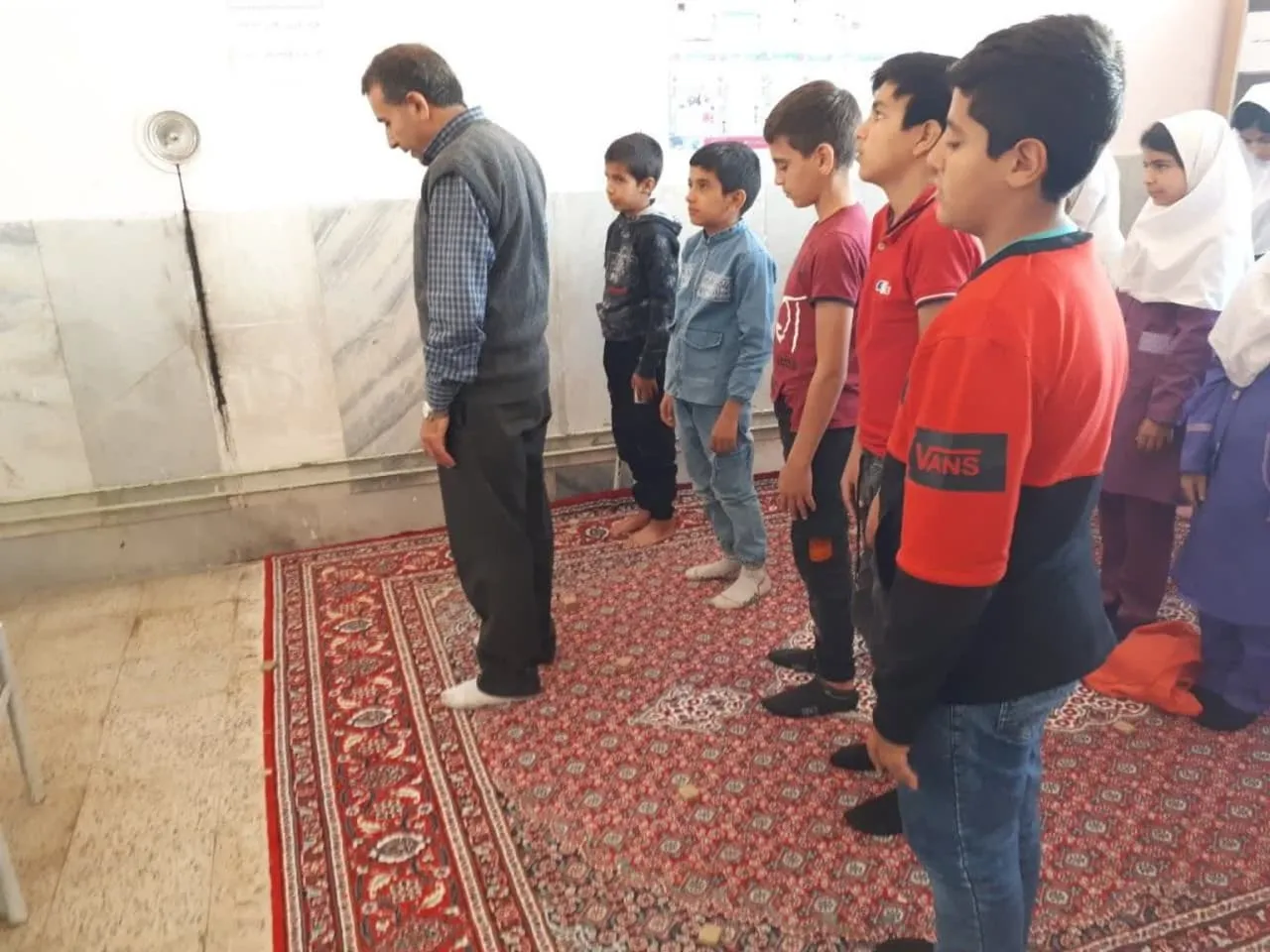 گفتگو با دبیر ستاد اقامه نماز شهرستان تخت سلیمان استان آذربایجان غربی