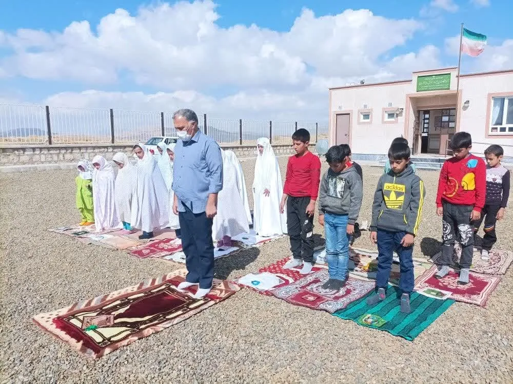 گفتگو با دبیر ستاد اقامه نماز شهرستان تخت سلیمان استان آذربایجان غربی