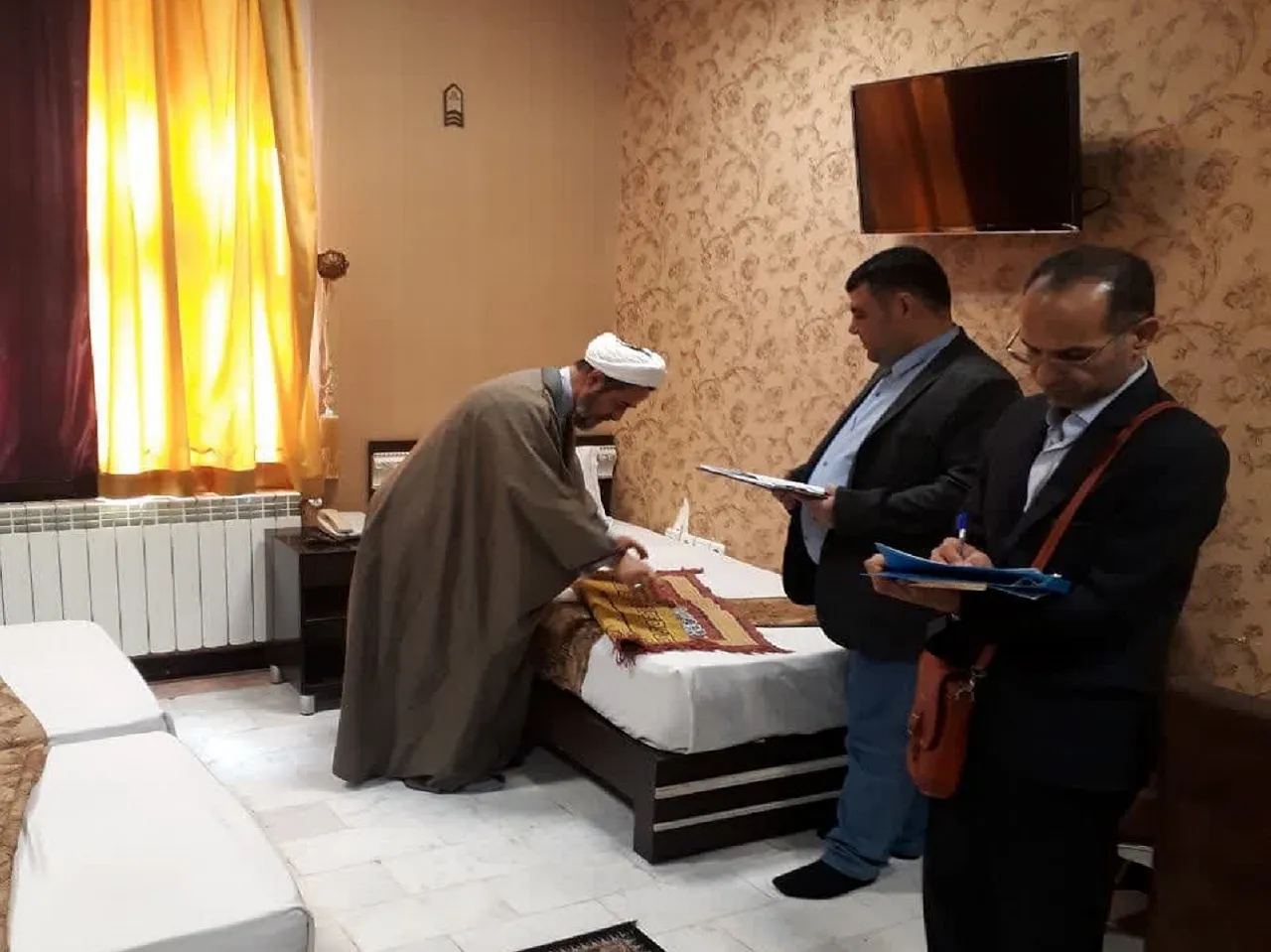 بازدید از اماکن اقامه نماز استان قم در نوروز 1403