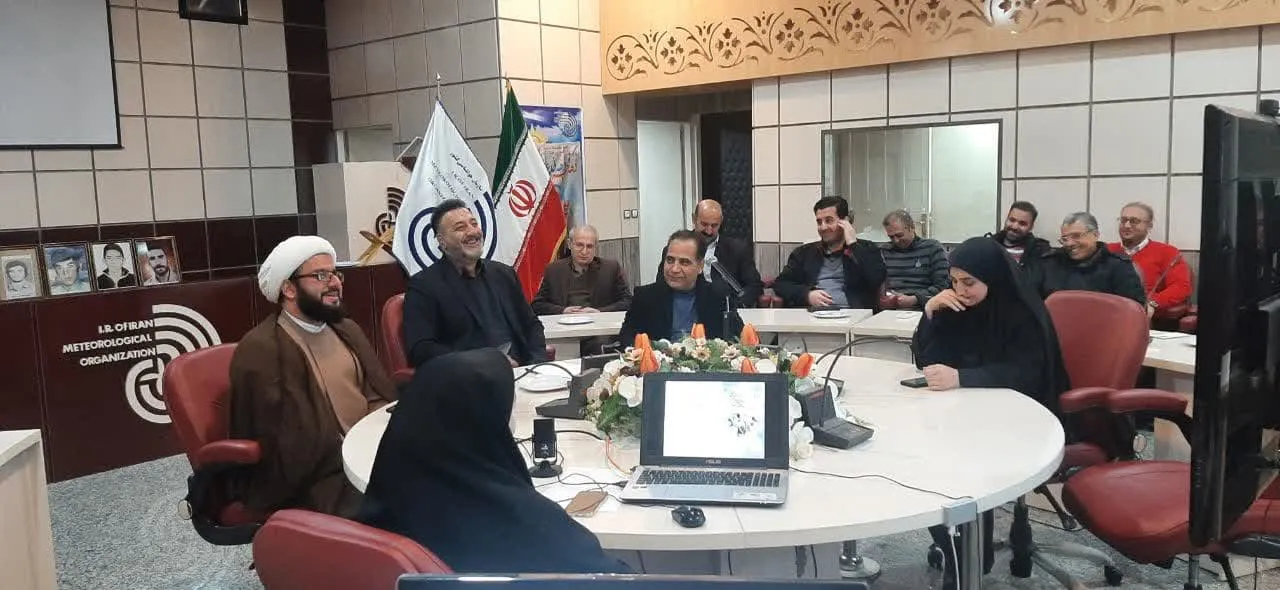 برگزاری کارگاه آموزشی شیوه های دعوت به نماز در اداره کل هواشناسی لرستان