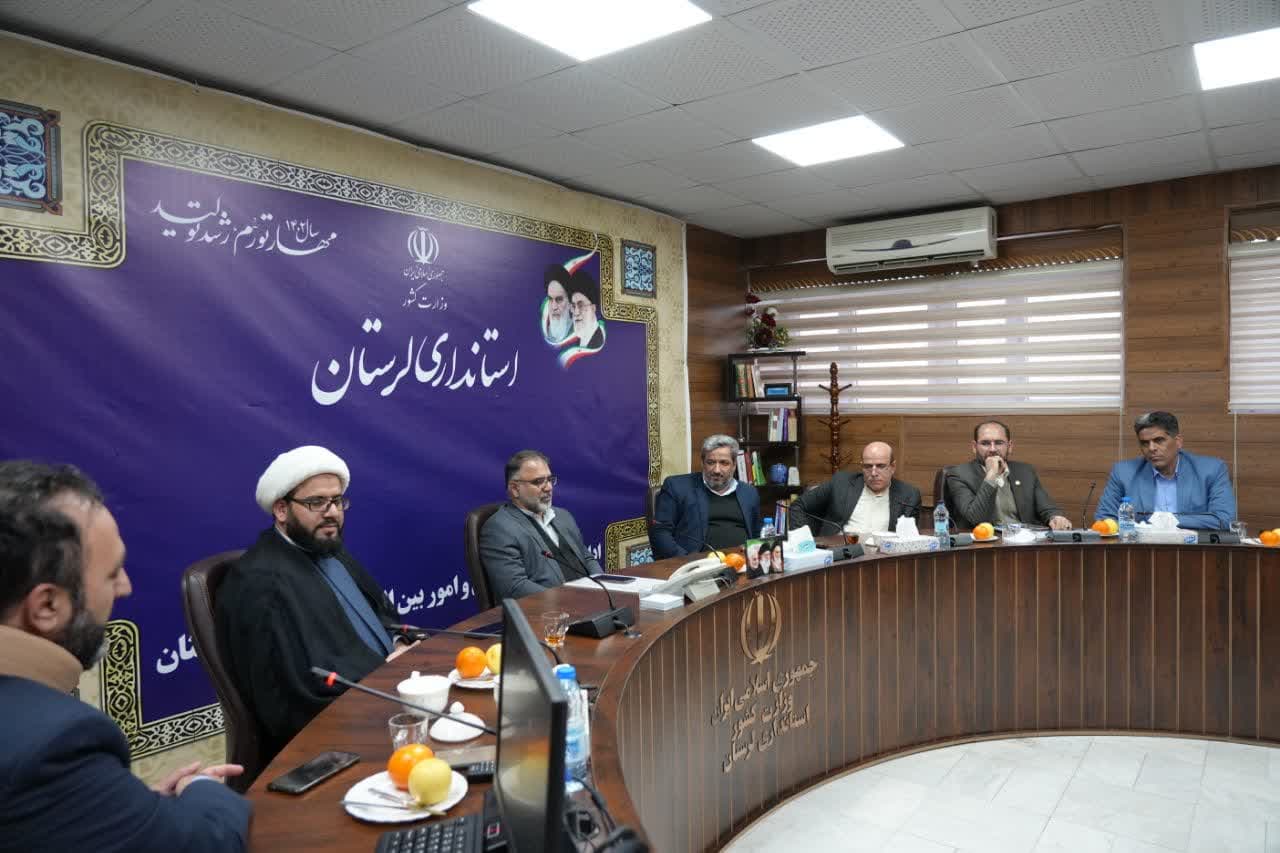 دیدار معاونت فرهنگ، آموزش و پژوهش ستاد اقامه نماز کشور با استاندار استان