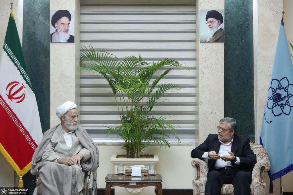 شهردار مشهد با حجت الاسلام و المسلمین قرائتی دیدار و گفتگو کرد