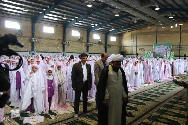 جشن تکلیف مدارس دخترانه شهرستان گچساران برگزار شد