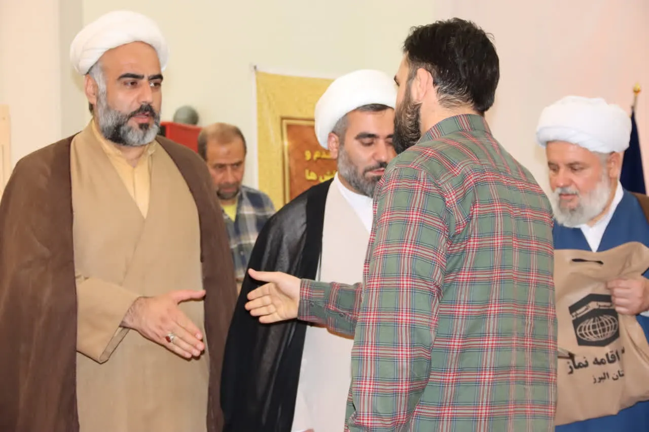 گرامیداشت هفته عقیدتی سیاسی و روز معلم در البرز برگزار شد