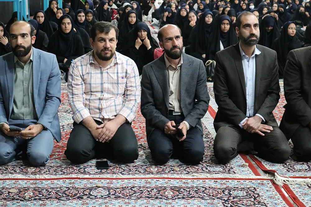 اجلاسیه نماز دانش آموزی استانی و اختتامیه نماز وحدت اداره کل آموزش و پرورش استان اصفهان