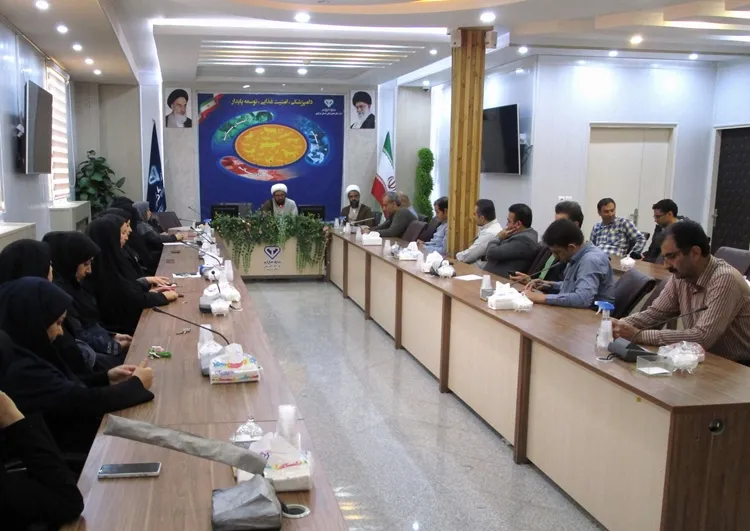 نشست معارف نماز در اداره کل دامپزشکی استان مرکزی برگزار شد