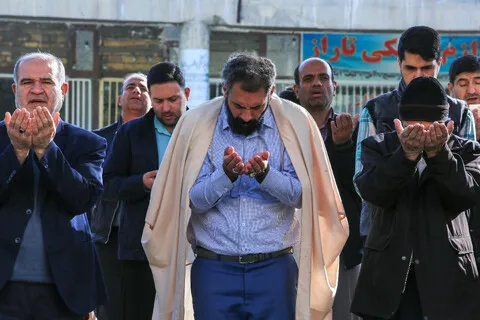 نماز عید فطر در چهارمحال و بختیاری اقامه شد