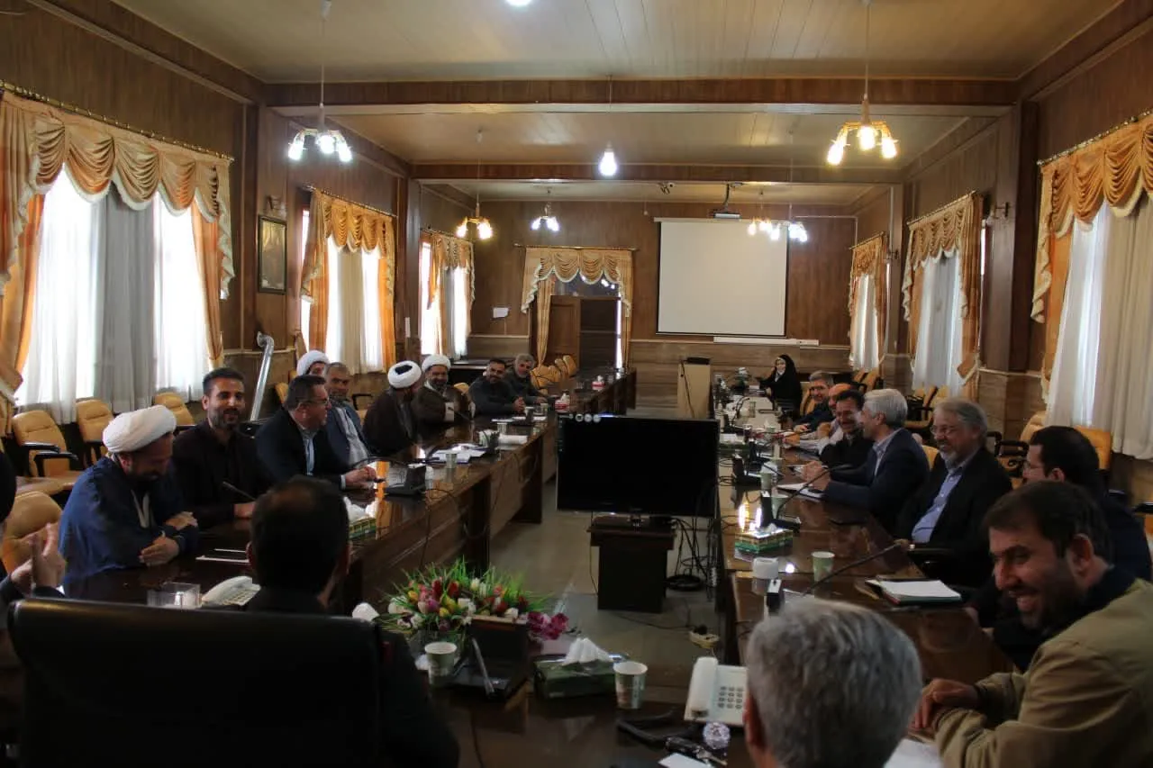 شورای اقامه نماز شهرستان تاکستان برگزار شد