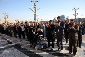 نماز عید سعید فطر در حرم مطهر رضوی اقامه شد+گزارش تصویری