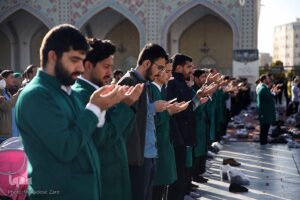 نماز عید سعید فطر در حرم مطهر رضوی اقامه شد+گزارش تصویری