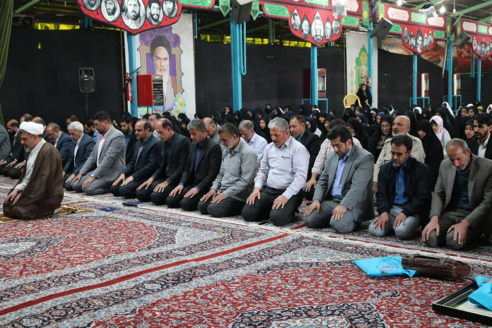 اجلاسیه نماز دانش آموزی استانی و اختتامیه نماز وحدت اداره کل آموزش و پرورش استان اصفهان