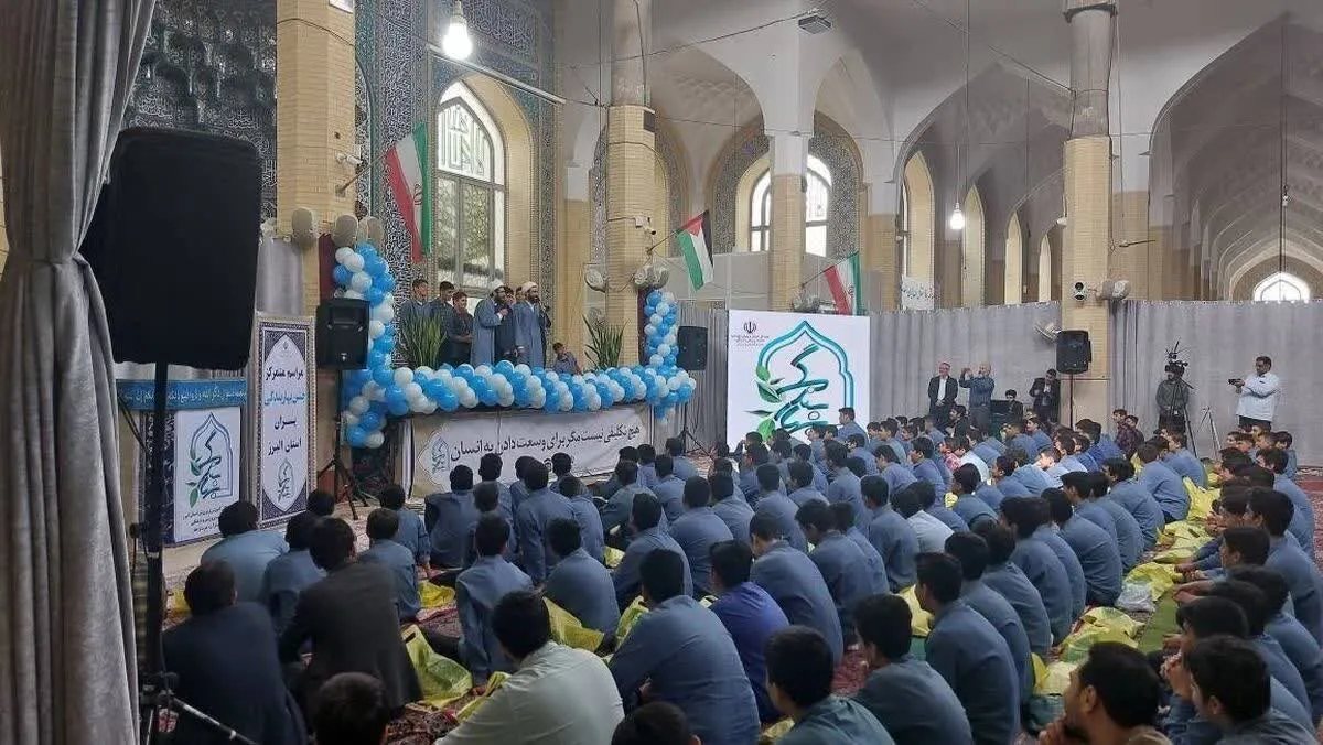 جشن تکلیف ۱۱۰۰ نفری دانش آموزان استان البرز برگزار شد