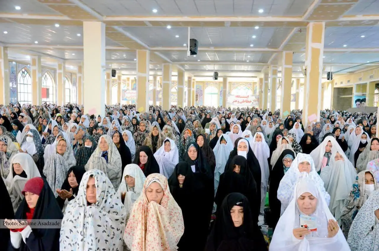 اقامه نماز عید سعید فطر در استان لرستان