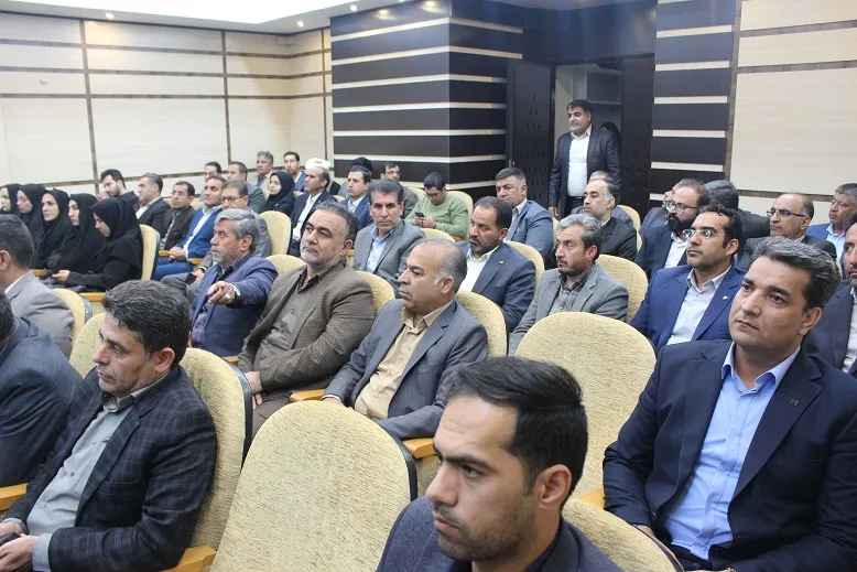 جلسه توجیهی دبیران شورای اقامه نماز دستگاههای اجرایی استان ایلام برگزار شد